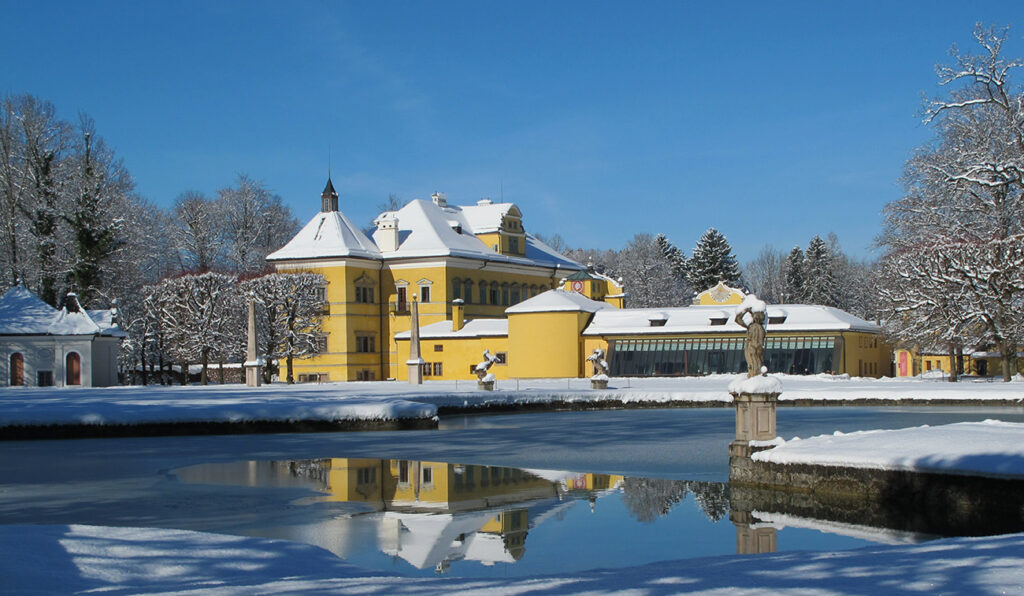schloss hellbrunn im winter