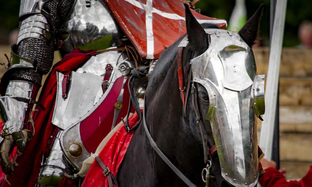 Ritter auf Pferd