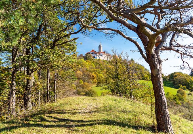 Leuchtenburg im Herbst