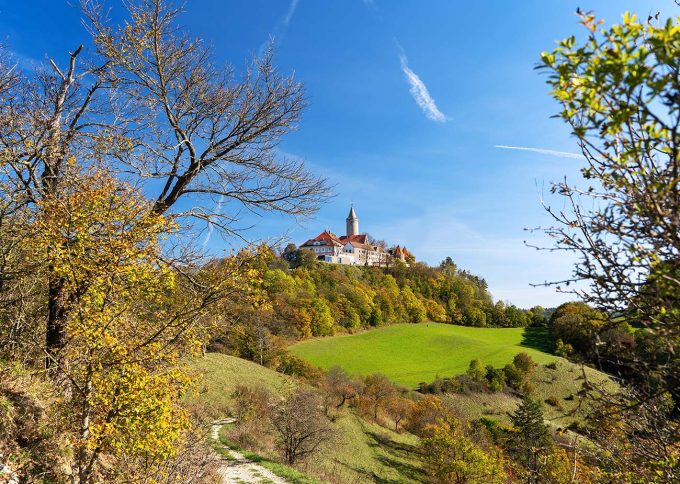 Leuchtenburg im Herbst