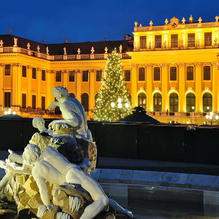 Weihnachtsmarkt auf Schloss Schönbrunn in Wien